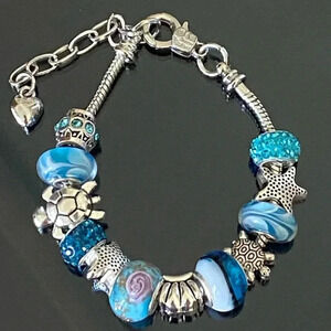 Pretty Blue & Silver Ocean Beach Rondel Bead Charm Bracelet New